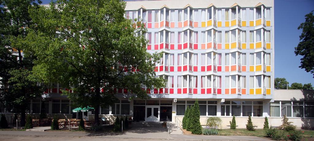 In Hotel Hajdúszoboszló Екстериор снимка